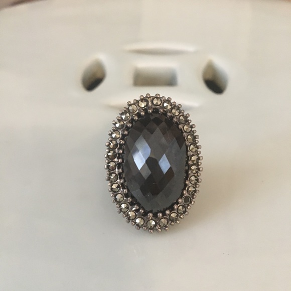 🌳🕊ANTHROPOLOGIE ~ ring - Picture 3 of 4